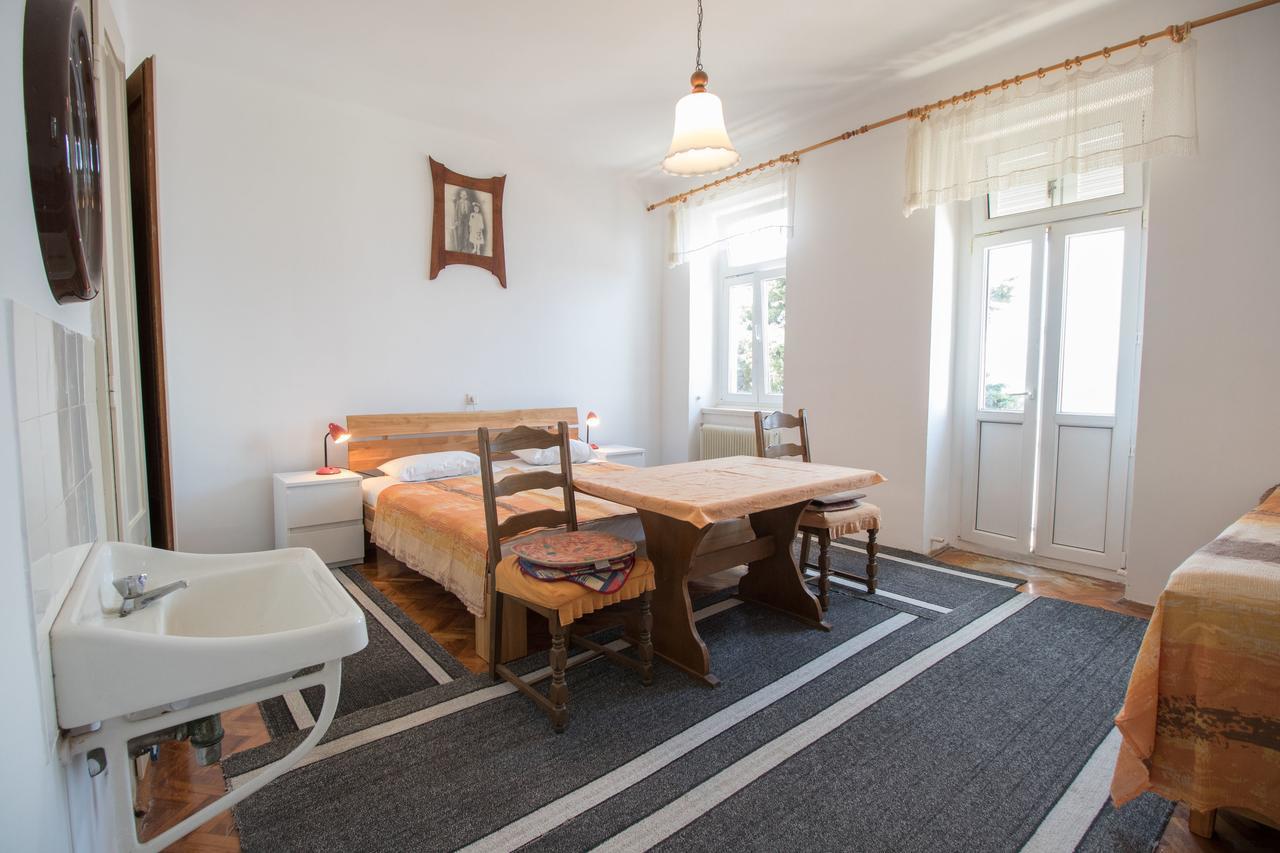 Apartments Josip By The Sea Нови-Винодолски Экстерьер фото