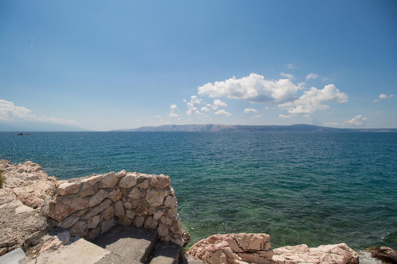 Apartments Josip By The Sea Нови-Винодолски Экстерьер фото